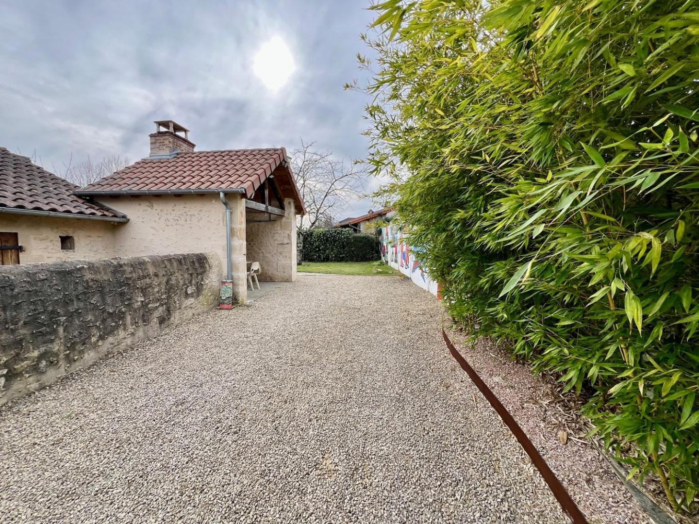 Chez Marcel - Maison 3 Chambres Lussac-les-Chateaux Luaran gambar